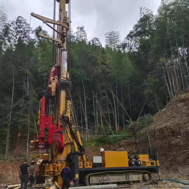 礎潤機械高效液壓升降鉆井機 民用鉆采設備的革新先鋒
